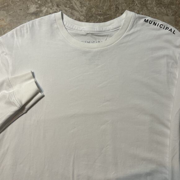 Municipal Shirt Mens Large White Long Sleeve Tee Gym Running Mark Wahlberg - Picture 1 of 8